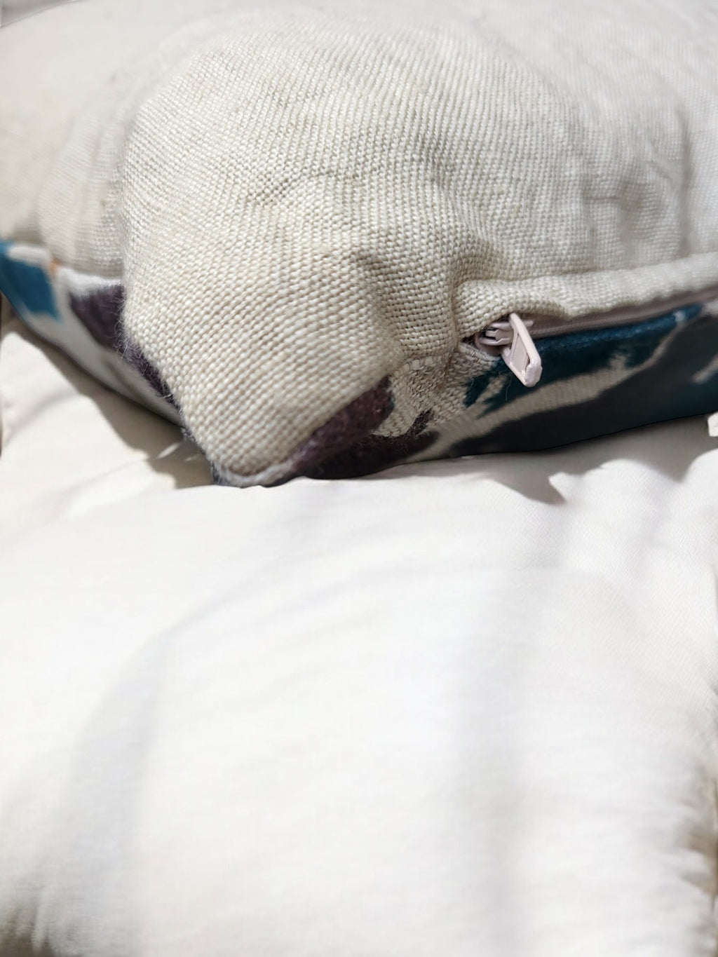 Minimal Vivid Linen cushion cover