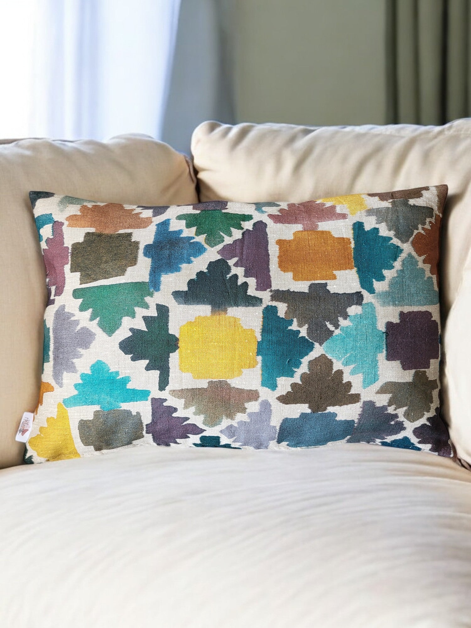 Minimal Vivid Linen cushion cover